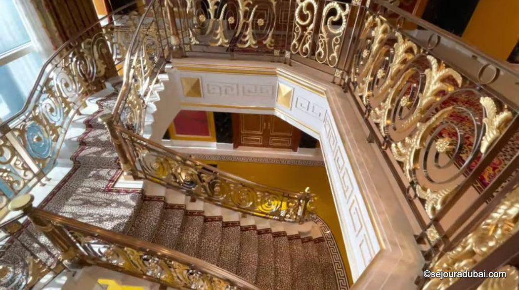 Inside burj al arab 03